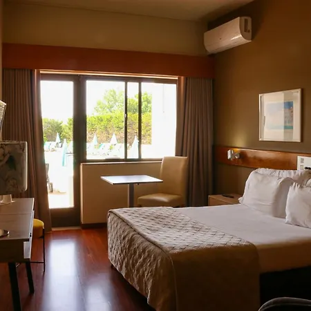 Meia Lua Отель Овар