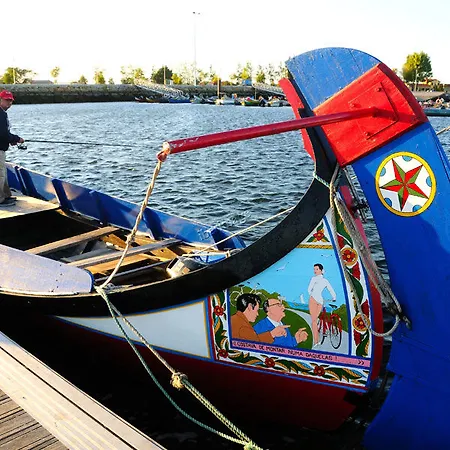 Отель Meia Lua Овар