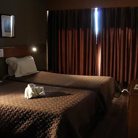 Hotel Meia Lua 3*