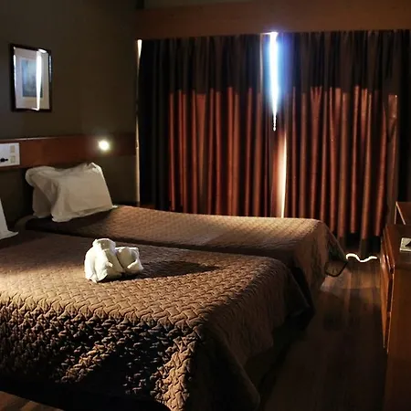 Отель Meia Lua 3*