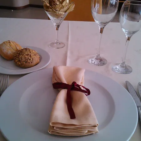 Hotel Meia Lua