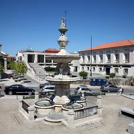 Отель Meia Lua Овар