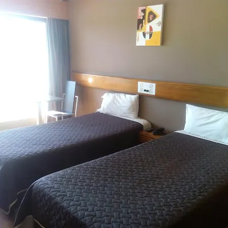 Meia Lua Hotel 3*