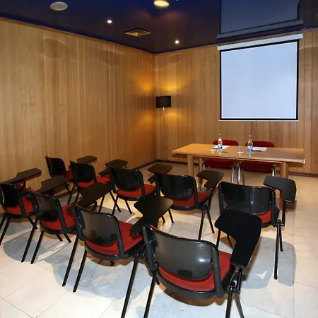 호텔 Meia Lua 오바