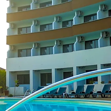 Hotel Meia Lua