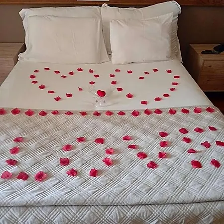 Meia Lua Hotel