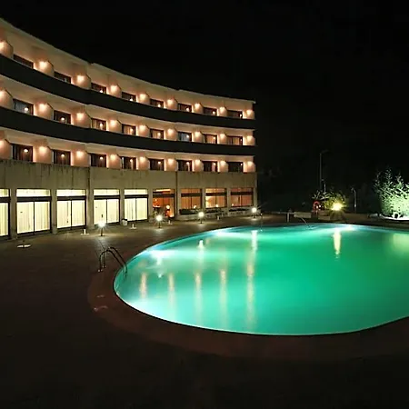 Meia Lua 3* Ovar