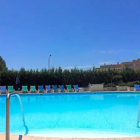 Meia Lua 3*