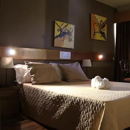 Meia Lua Hotel
