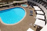 Meia Lua 3* אובאר