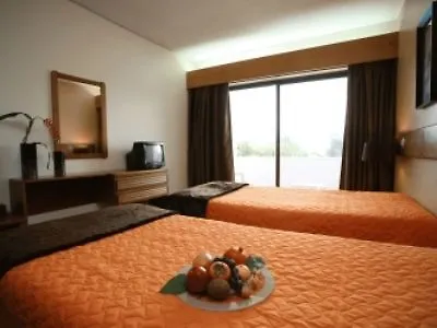 Meia Lua 호텔 오바