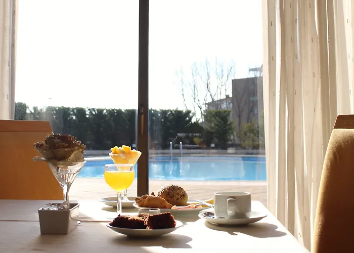 فندق Meia Lua أوفار