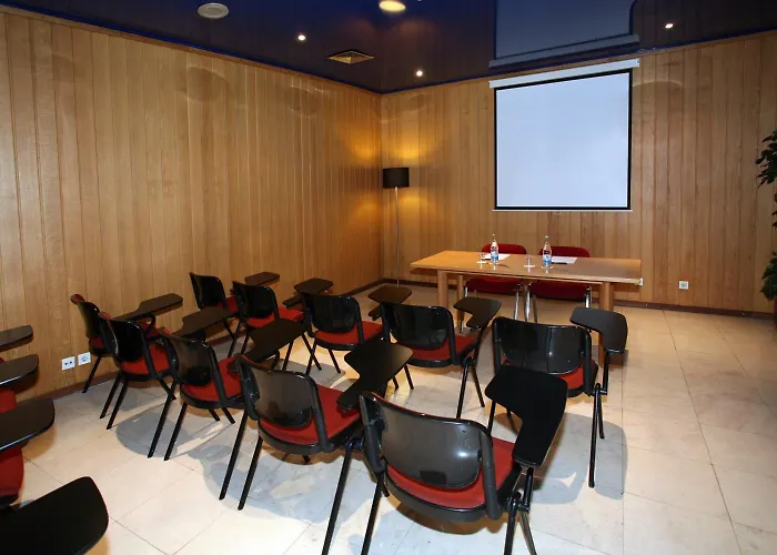 فندق Meia Lua أوفار